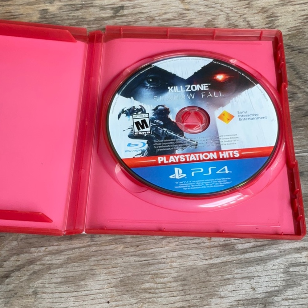 PS4 - Kill Zone Shadow Fall - Picture 3 of 3